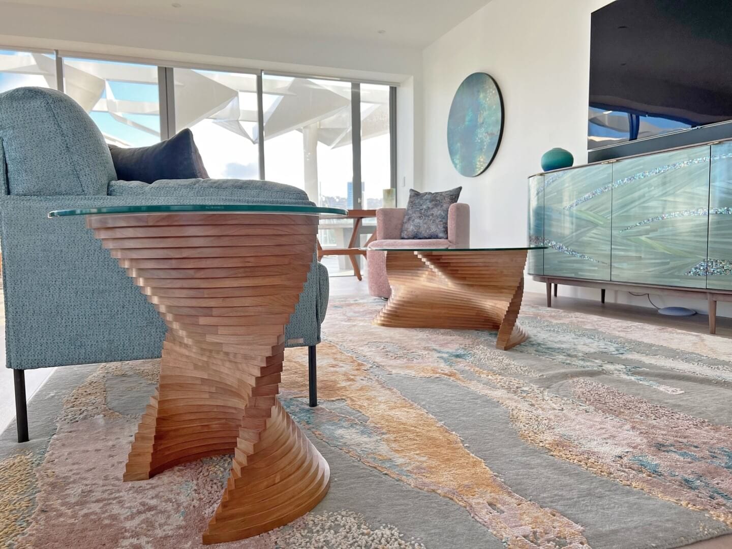 Aguaviva sculptural side table in Jon Landau’s living room